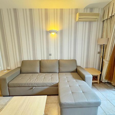 797 Holiday Rentals- Precioso Piso Con Vistas Al Jardin En Benalbeach Бенальмадена Екстер'єр фото